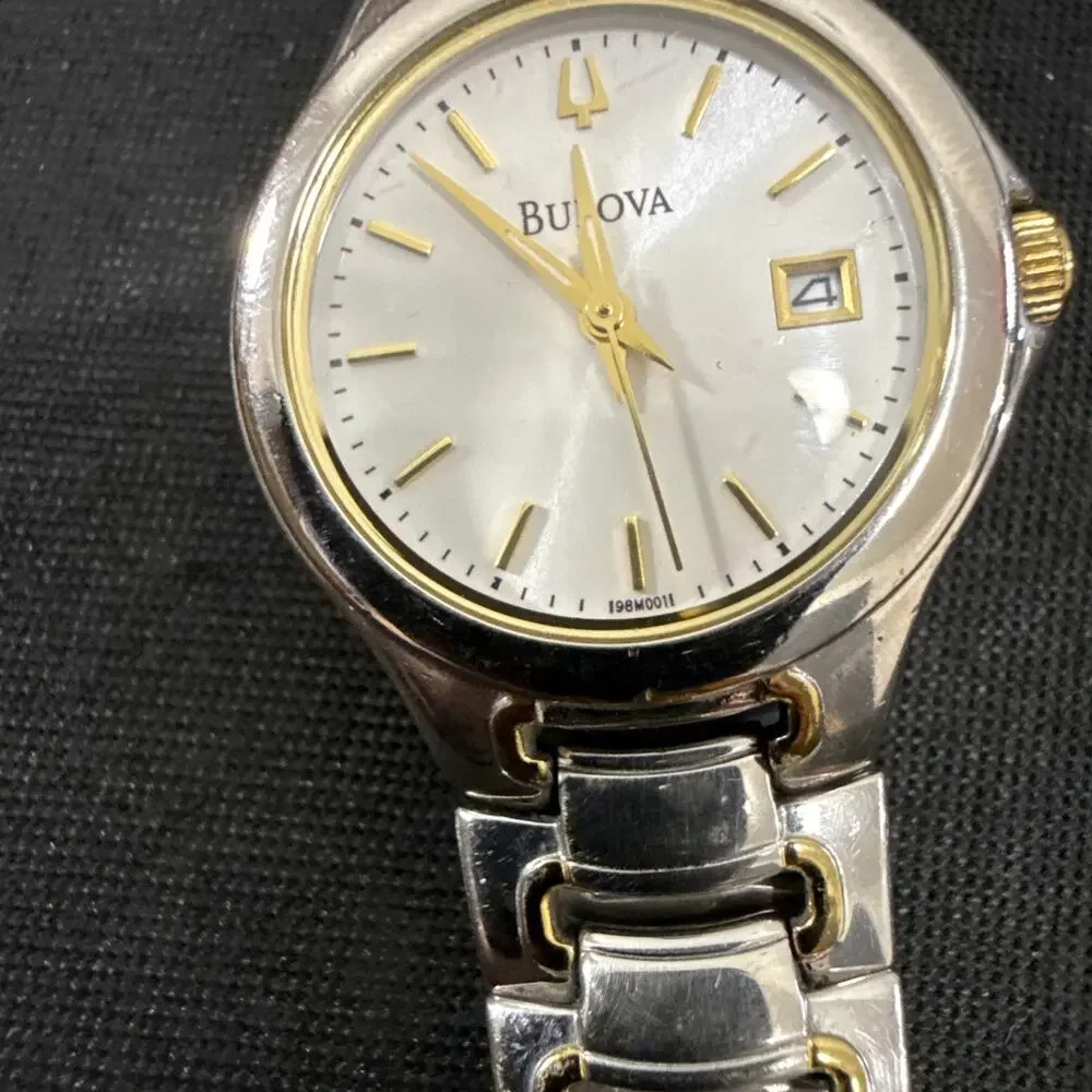 Women's Bulova 98M001 Watch New Battery 29mm Case Mother Of Pearl 5.75 Band (Z5)